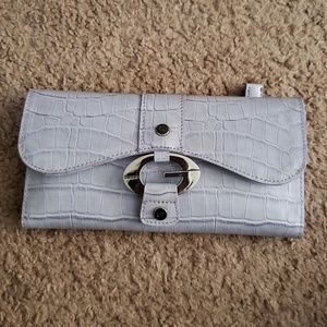 GUESS - LIKE NEW WALLET - LAVENDER